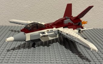 LEGO Creator 3v1 - 31086 - Futuristický letoun - 3