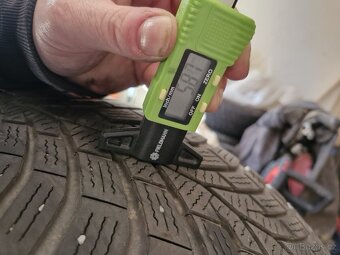 pneu 205/65 R15H - 3