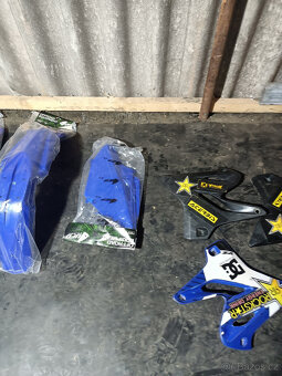 Plasty na YAMAHA 250 YZ - 3