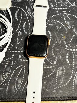 Apple Watch SE 40mm - 3
