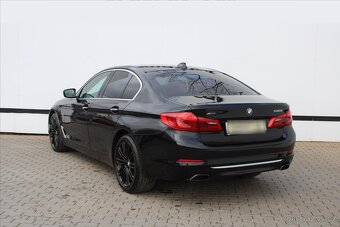 BMW Řada 5 540i xDrive 250kW LUXURY ČR (2018) - 3