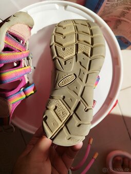 Keen sandály velikost 31, duhové - 3