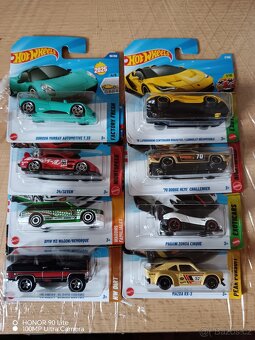 Autíčka Hot wheels a Matchbox - 3