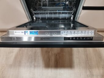 Myčka elektrolux - 3
