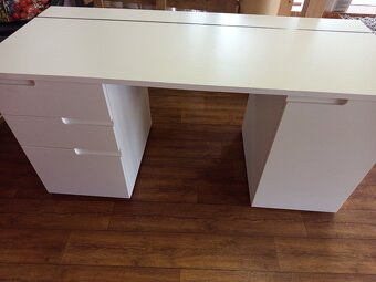 Pracovní stůl IKEA - 3