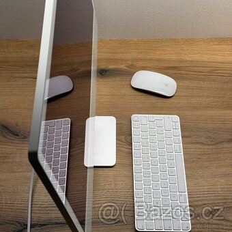 Apple iMac 24" M1 512 GB stříbrný - 3