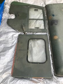 Ford MUTT hard top , pevná nástavba - 3