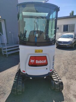 Minibagr Bobcat E20Z Nulový přesah - 3