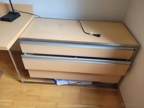Délkově variabilní velkorysá kancelářská sestava - 3