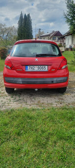 Peugeot 207 1.4 i třídveřový - 3