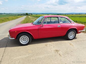 Alfa Romeo 1750 GTV - 3
