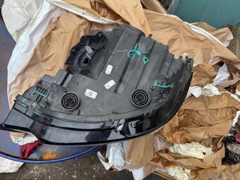 Přední svetlo pravé halogen BMW i3 - 3