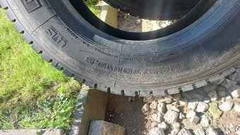 245/70 r19.5 Hankook DH05 - 3