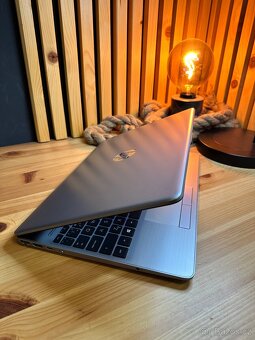 HP 250 G8, 15,6" - 3
