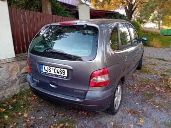 Renault Megane Scénic - 3