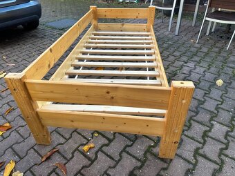 Dřevěný rám postele 200x90 - 3