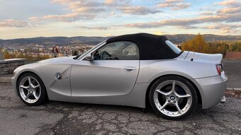 BMW Z4 3.0i manuál e85 - 3