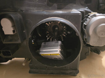 Renault Laguna 3 světlomet xenon - 3