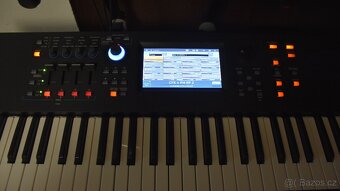 Predám synt.workstation YAMAHA MODX7plus s príslušenstvom - 3