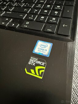 HP Omen 15,GTX 1050 4gb,I5 8300H - 3