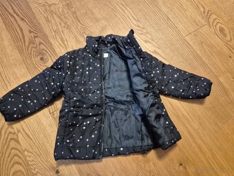 Bunda H&M černá s hvězdičkami, vel. 92 - 3