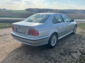 BMW E39 523i - 3