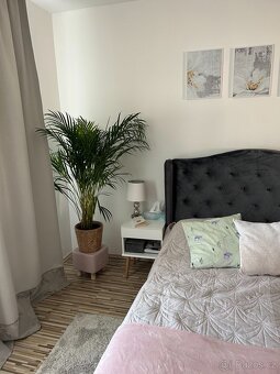 Čalouněná postel CADERA Velvet 140 na 200 cm s matrací - 3