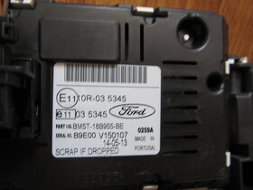 ford focus mk3 2011-2014 vysoky displej radia - 3