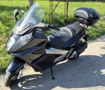 Gilera GP800 - 3