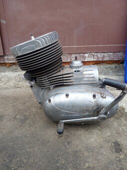 Motor a rám ČZ - 3