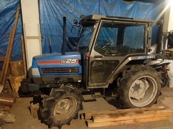 Malotraktor iseki tk 25 s kabinou - 3