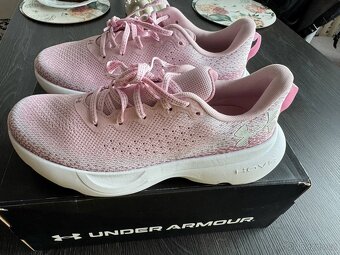 Under Armour Infinite - 3