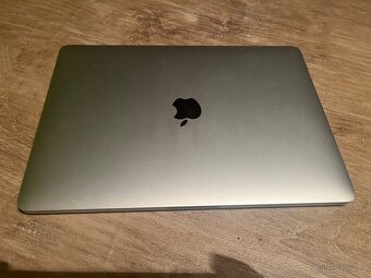MacBook Pro 13” (2020) | 8 GB RAM | 256 GB SSD | TOP stav - 3