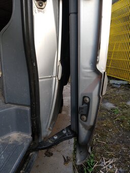 Mercedes benz VITO W639 r.2007 - dveře řidič a šoupačky - 3