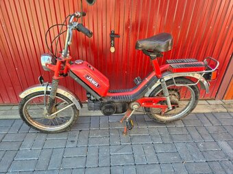Babetta 210 s kartičkou, červená s chrom blatníky 4. - 3