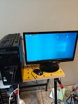 Stolní PC HP - 3