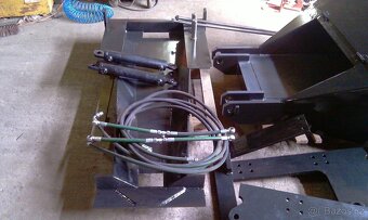 Čelní rampovač bez přichytávacího zubu - 3