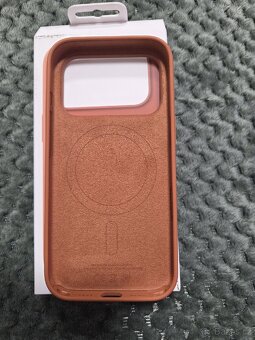 Kryt na Apple Iphone 17 Pro - 3