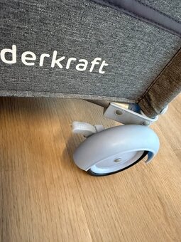 Kinderkraft cestovní postýlka s doplňky - 3
