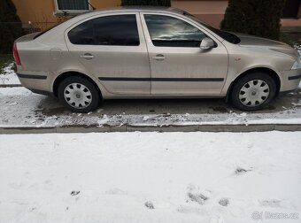Prodám Škoda Octavia 2 r.v.2006 - 1.6benzin - 3