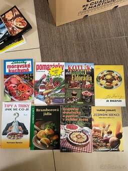 prodám kuchařky -  jako nové - 3