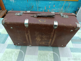 Starý kufr - 3