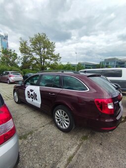 Skoda Superb 2 facelift 2015 - 3