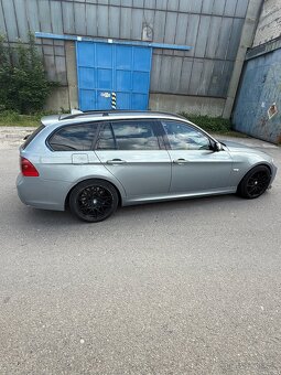 BMW e91 330xd - 3