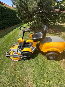 Prodám zahradní traktor Stiga Park Pro - 3