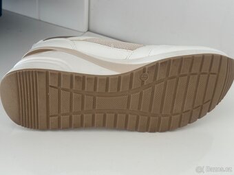 Nove bile damske tenisky vel 41 - 3