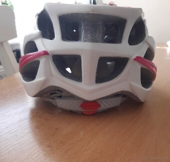 Cyklistická dámská helma R2 - 3