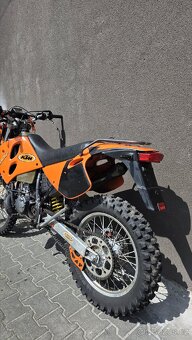 KTM 125 LC2 – cestovní enduro – r.v. 2000 – platný TP - 3