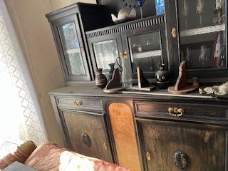 Starožitný Kredenc - 3