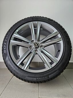 Orig. VW Passat B8 Zimní 235/45/18 - Zánovní - 3